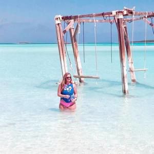 Meet your Posher, Chloe